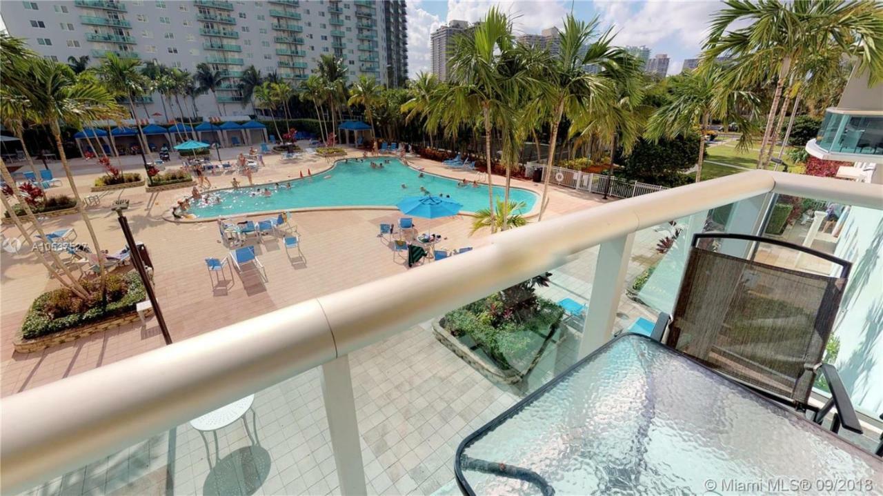 Sunny Isles Condo Resort 마이애미 비치 외부 사진